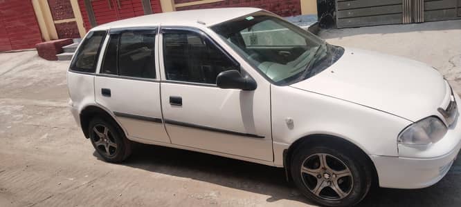 Suzuki cultus vxr 2011 model geniune condition family use car
