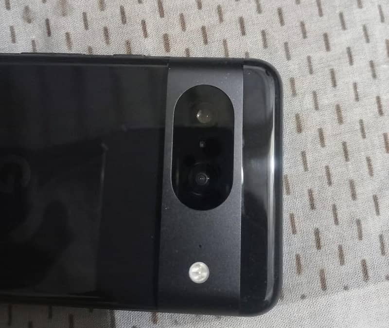 GoGLE PIXEL 8 1