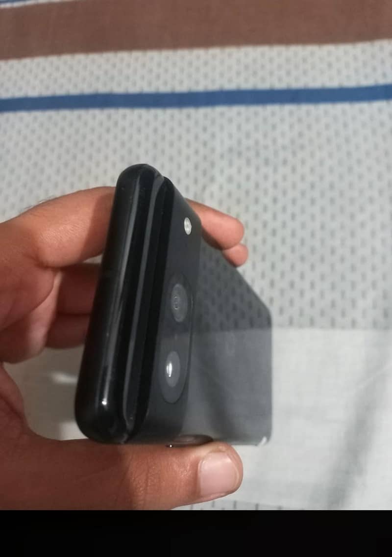 GoGLE PIXEL 8 5