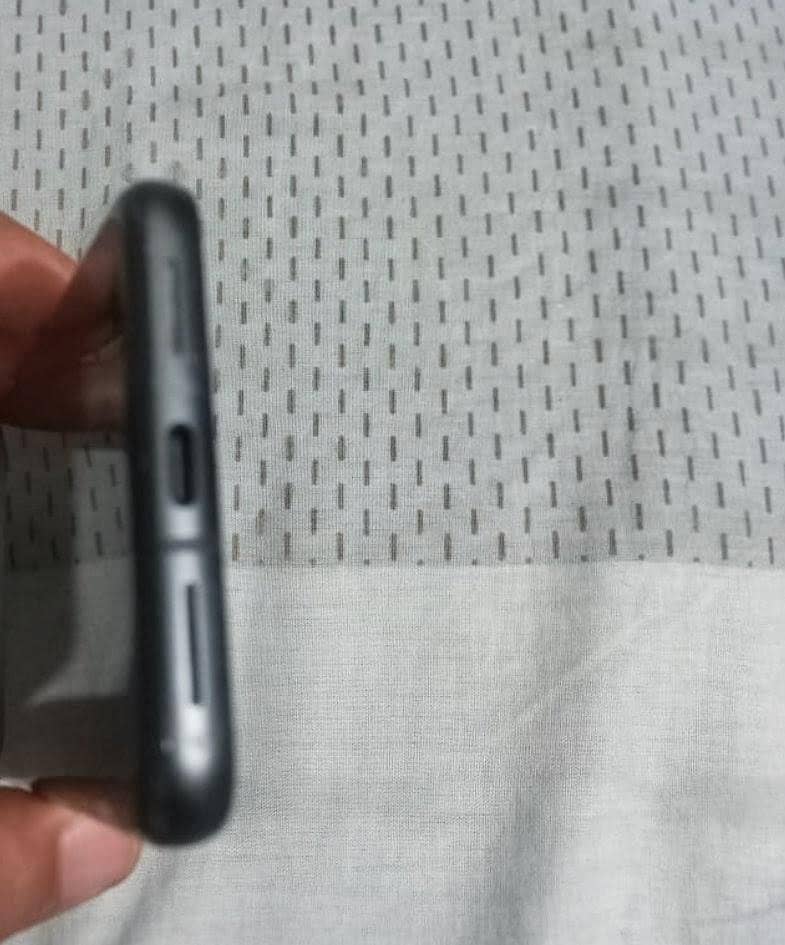 GoGLE PIXEL 8 6