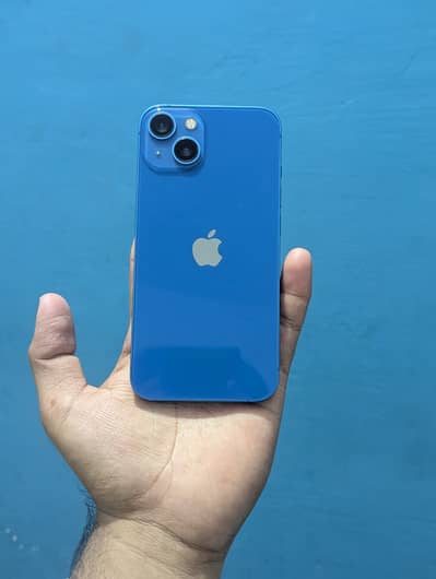 Apple iPhone 13