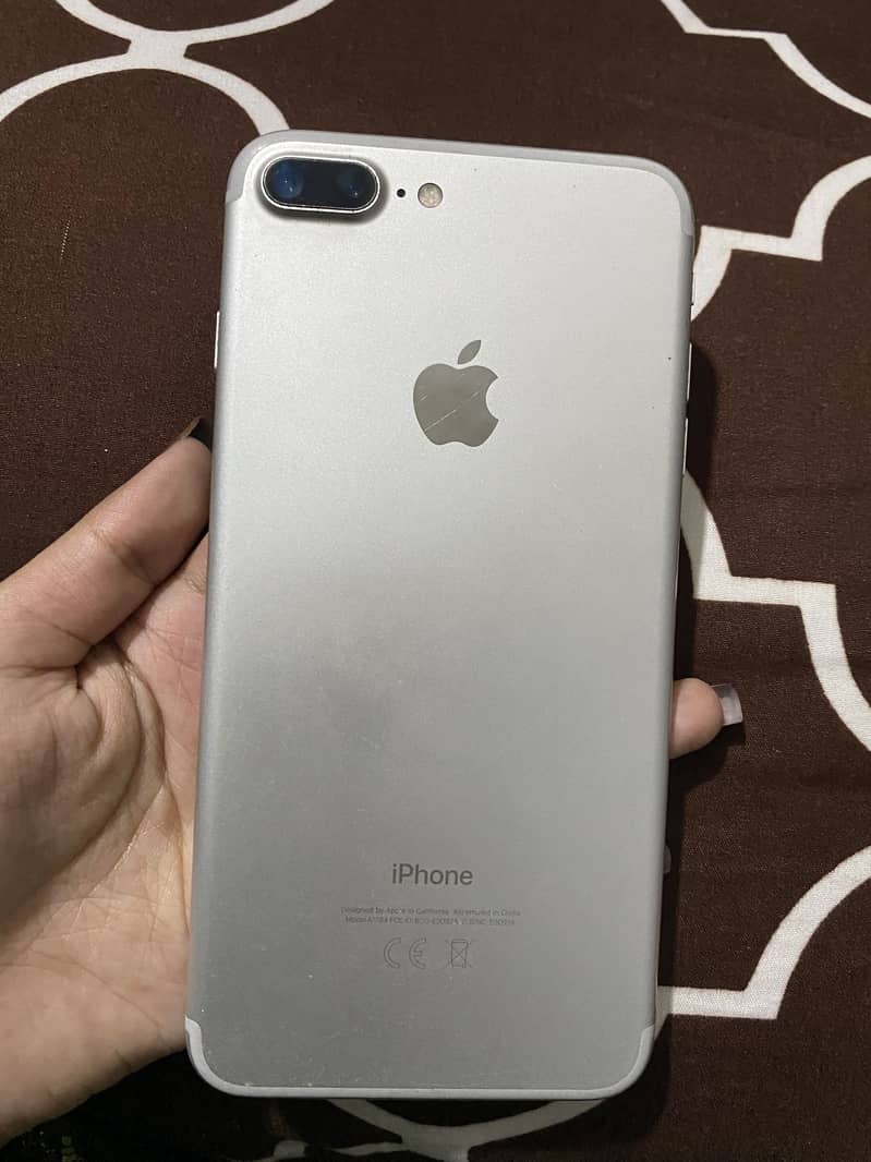 Apple iPhone 7 Plus 1