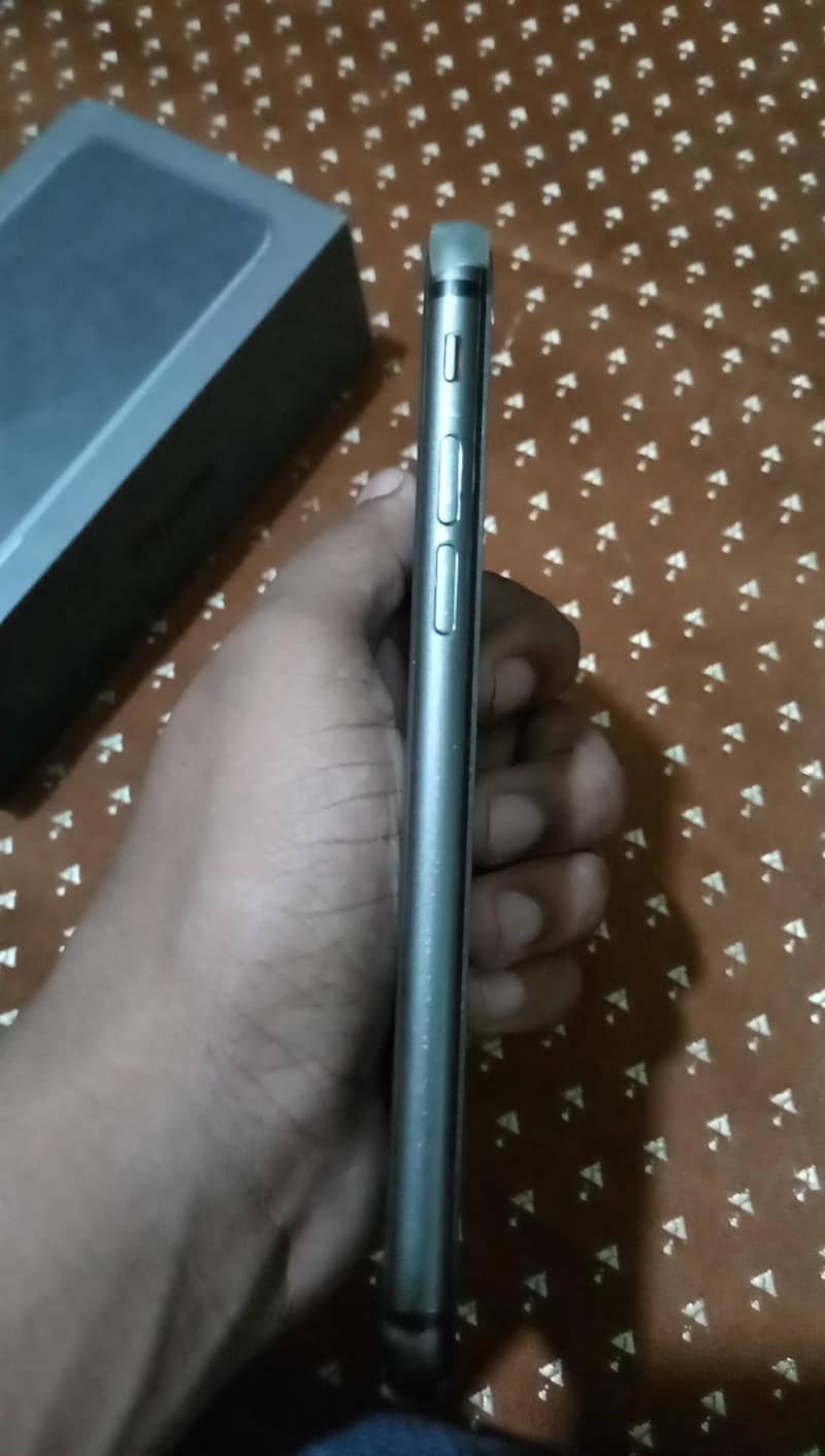 Apple iPhone 8 2