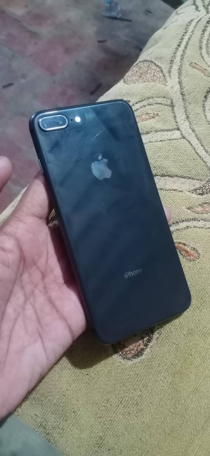 Apple iPhone 8 Plus 5