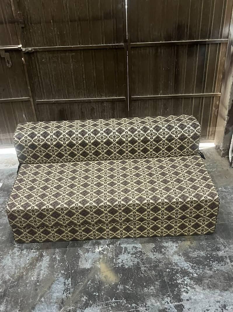 Sofa cumbed 6