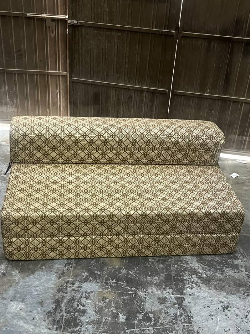 Sofa cumbed 10