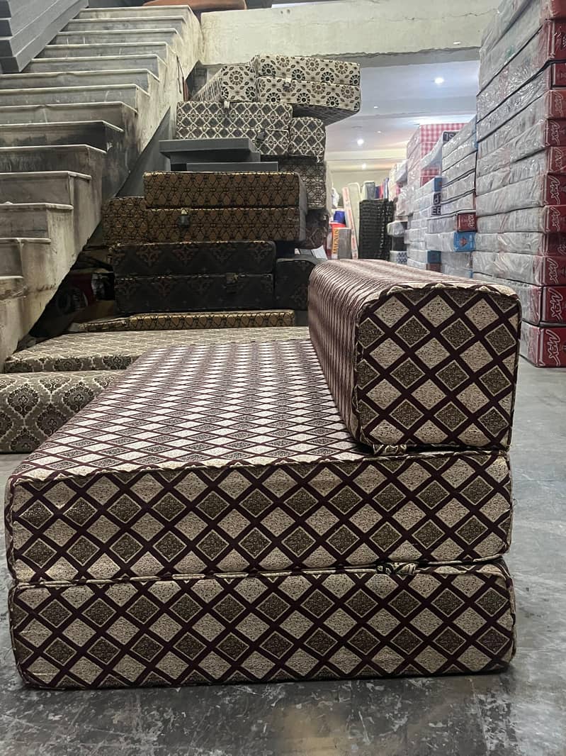 Sofa cumbed 13