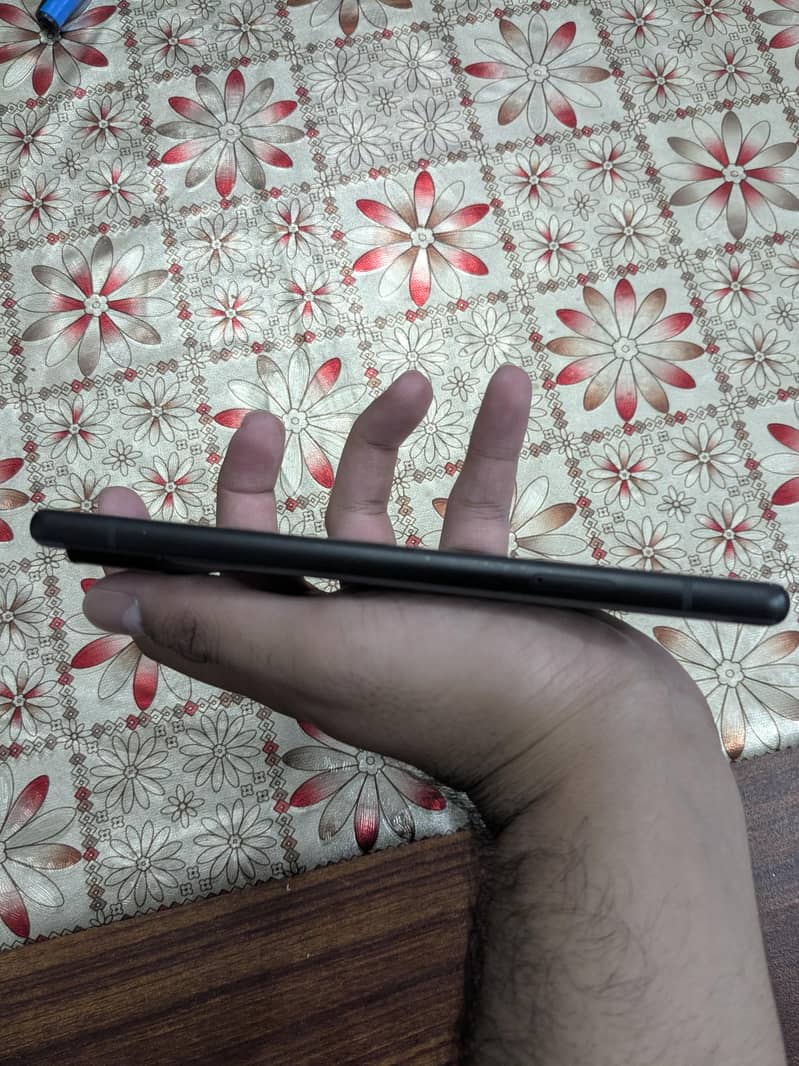 Google Pixel 6 4