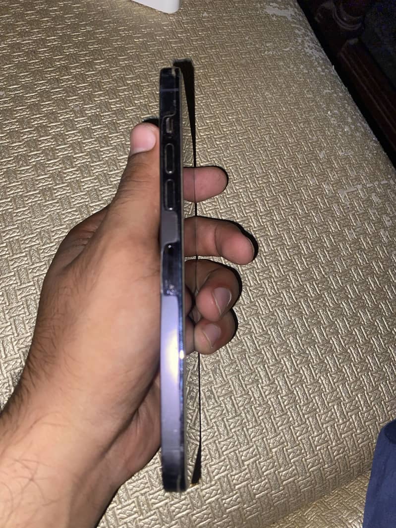 Apple iPhone 14 Pro Max 1