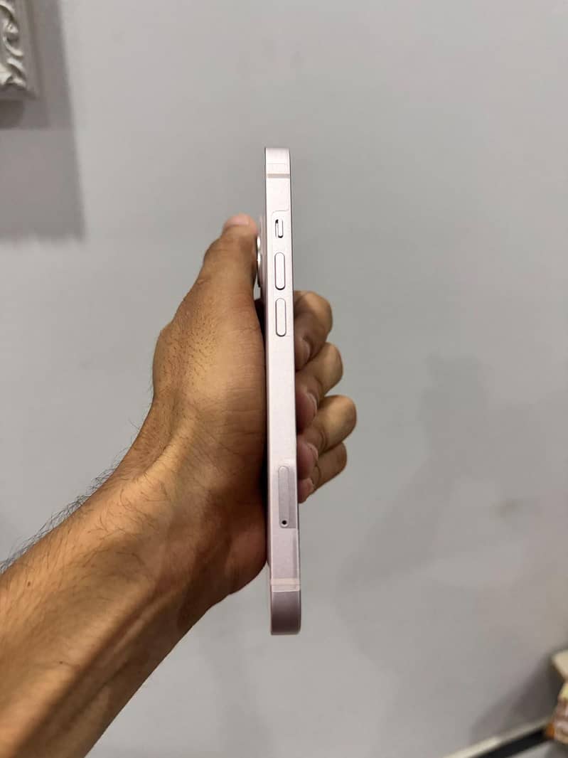 Apple iPhone 13 3