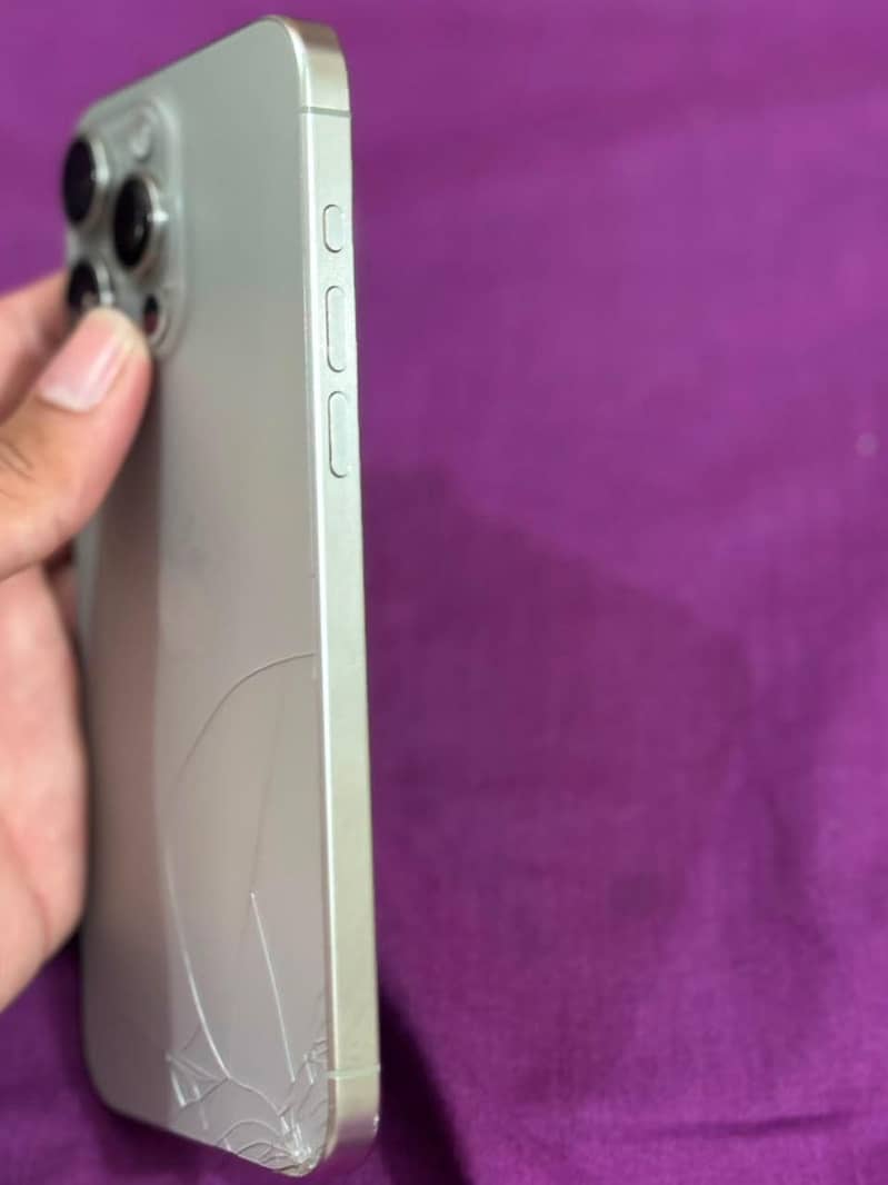 Iphone 15 Pro Max 1