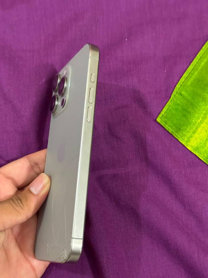 Iphone 15 Pro Max 2