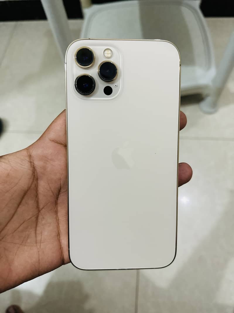 iPhone 12 Pro Max 0