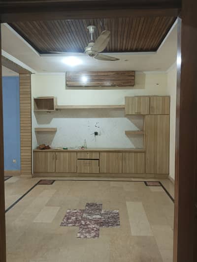 5 Marla first floor with Chat Mm mumty available for rent