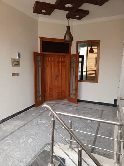 Sapret uper porsn for rent model town phs 1
