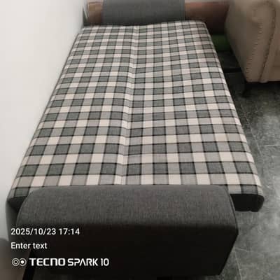 sofa combed