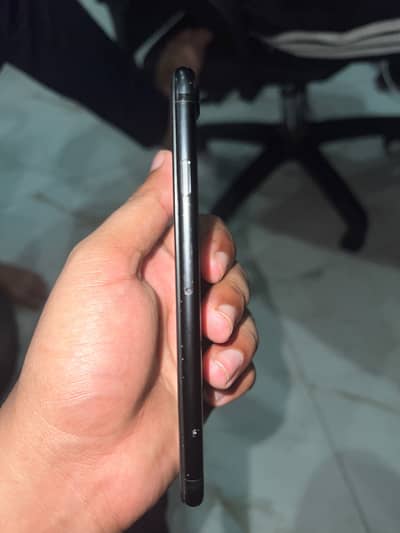 Apple iPhone 7