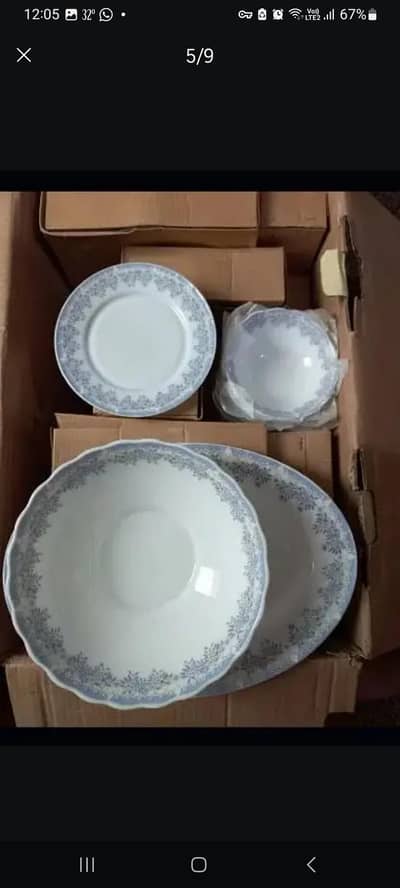 DINNER SET.  78  PIECES
