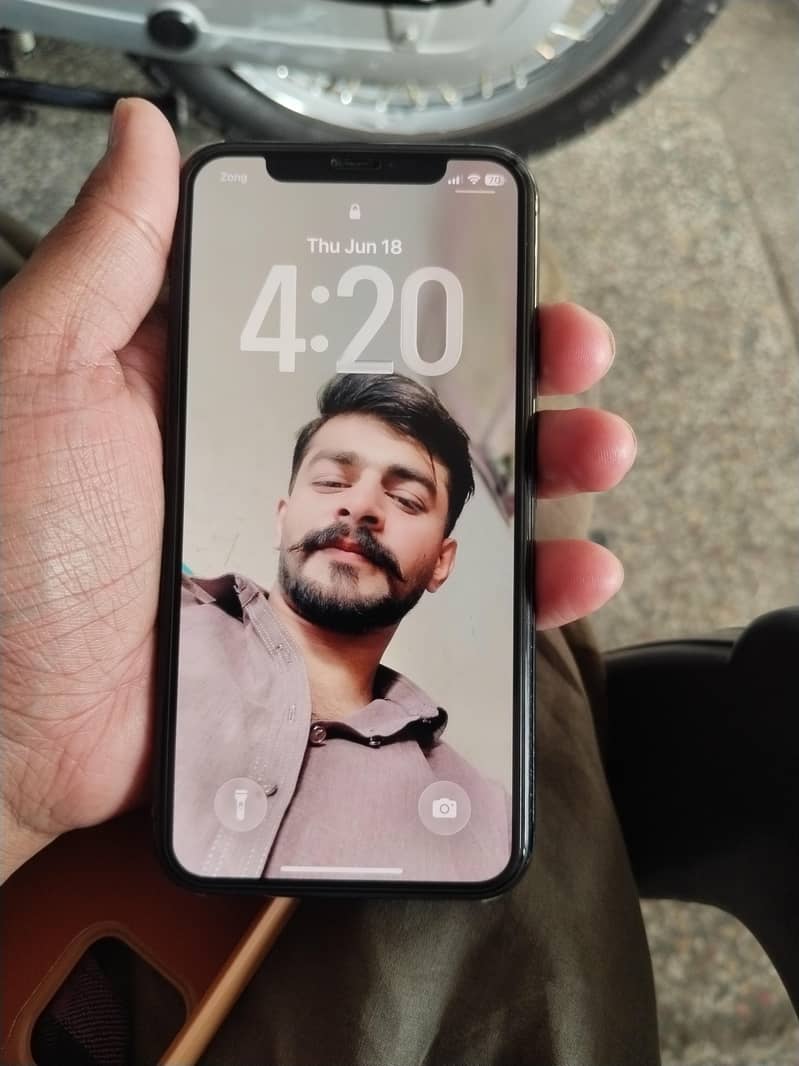 iphone 11 pro 5