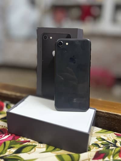 Apple iPhone 8