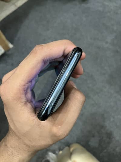 iPhone 11 Pro non pta 10/9 factory unlock 256gb
