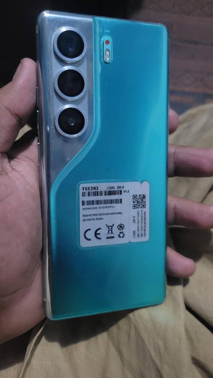 Tecno CAMON 40 Pro 0