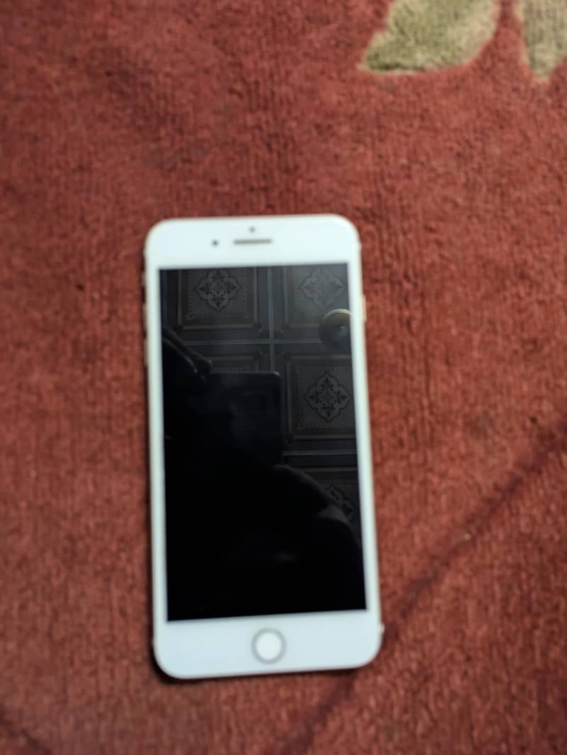 Apple iPhone 7 Plus 6
