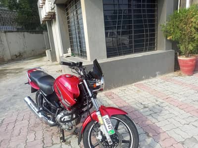 YAHAMA ybr 125 fully maintend   Total original
