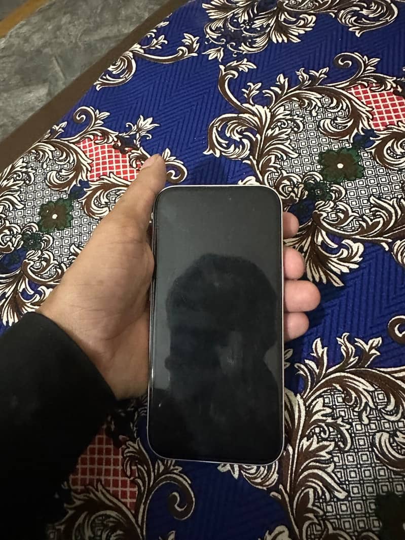 Apple iPhone 15 2