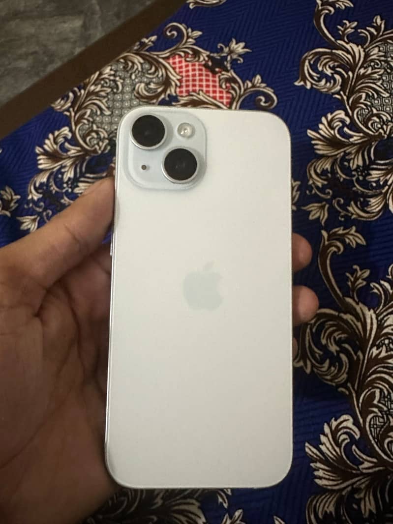 Apple iPhone 15 7