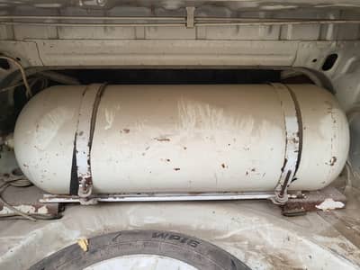 CNG cylinder + gas kit (Corolla SE saloon)
