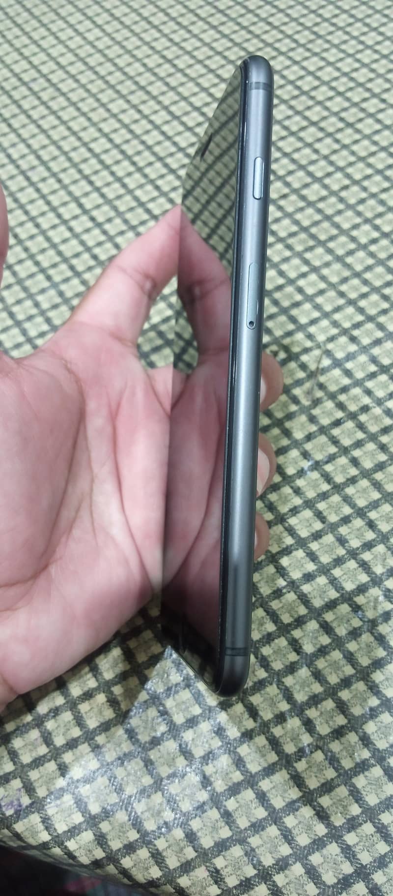 Apple iPhone 8 Plus 4