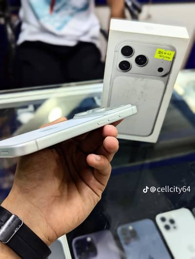 Apple iPhone 17 Pro Jv
