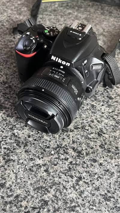 Nikon D5500 10/10 condition genuine