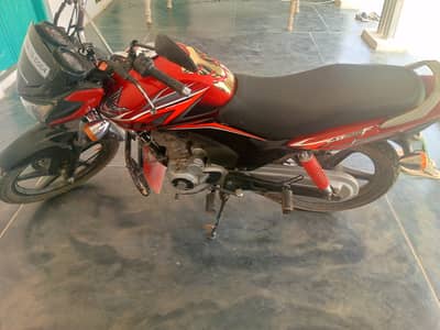 Honda CB125F