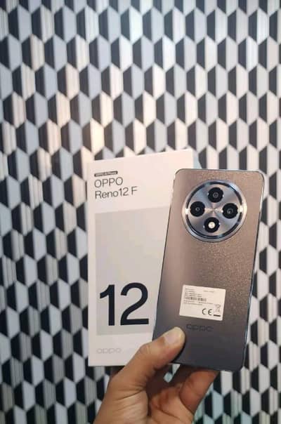 OPPO Reno 12f