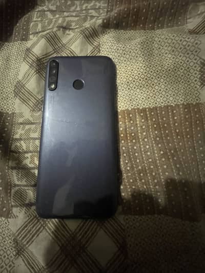 Tecno Spark 4