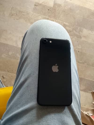 Apple iPhone SE2020 64gb factory unlock