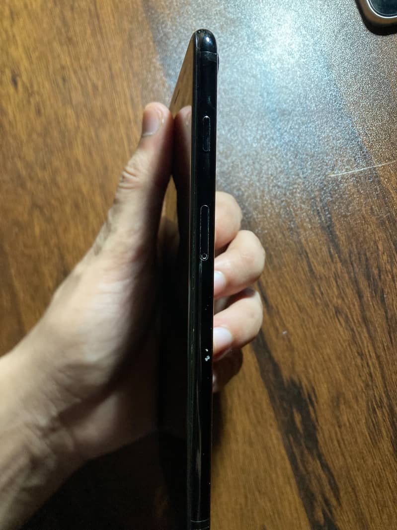Apple iPhone 7 Plus 1