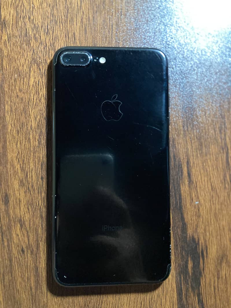 Apple iPhone 7 Plus 2