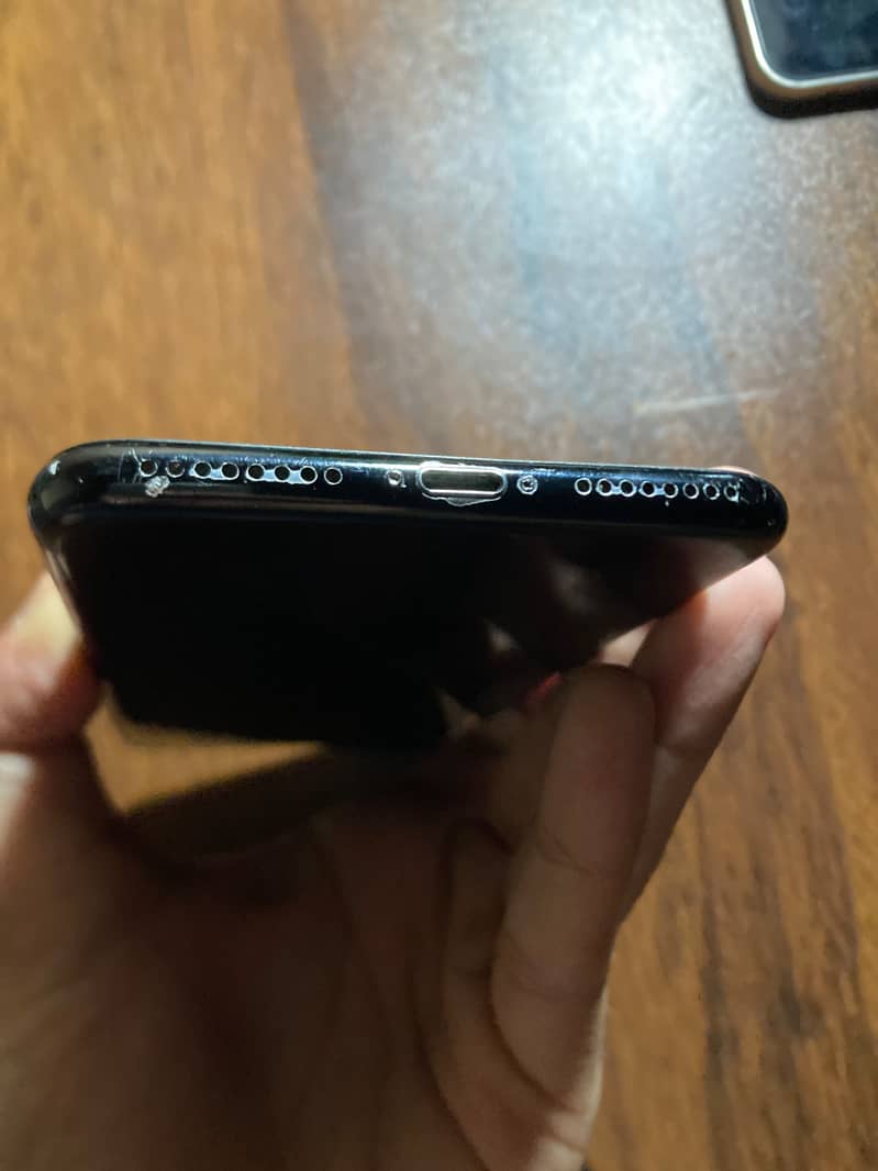 Apple iPhone 7 Plus 3