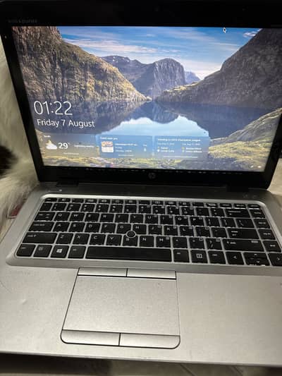HP Elitebook 840 G4 touch screen Core I5 7th Generation.