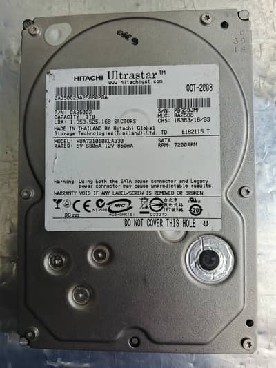HITACHI 1TB HARD DRIVE health 94%