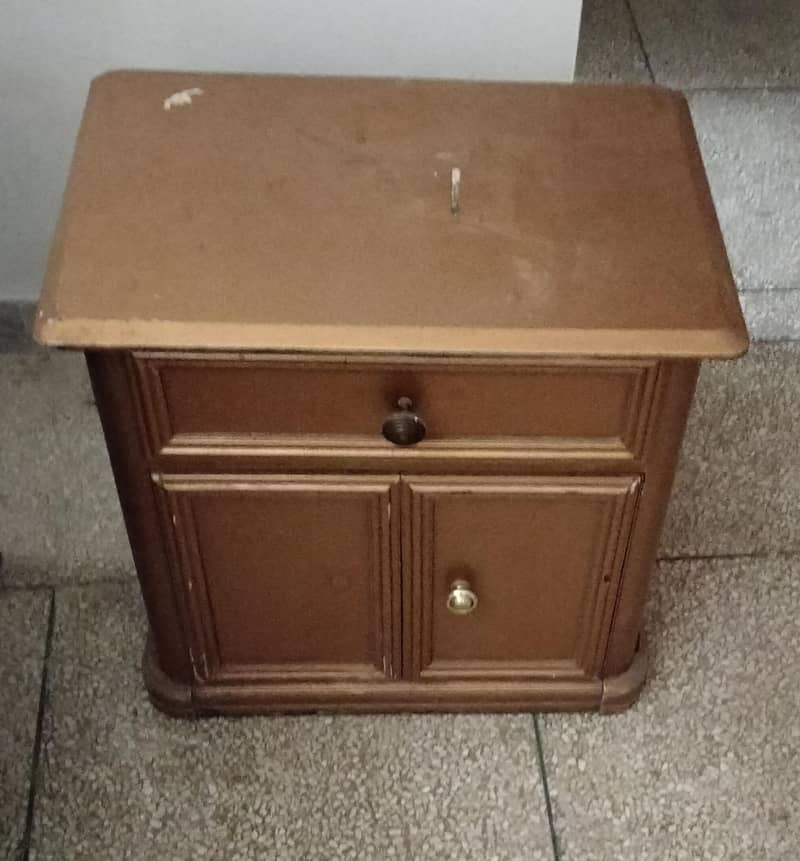 Side Table 0