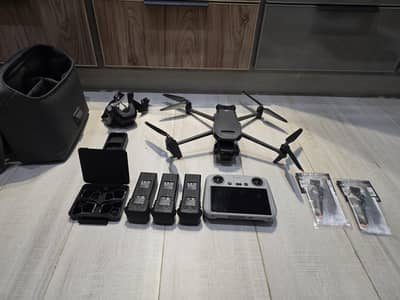 DJI Mavic 3 pro fly more combo