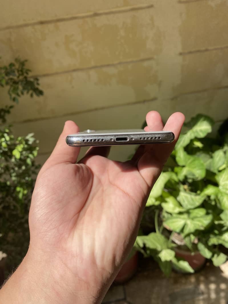 Apple iPhone X 2