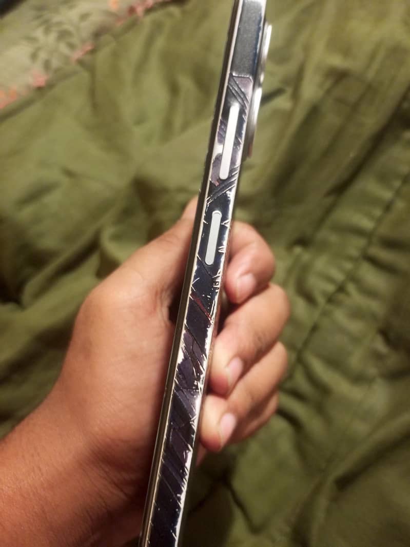 Infinix 8