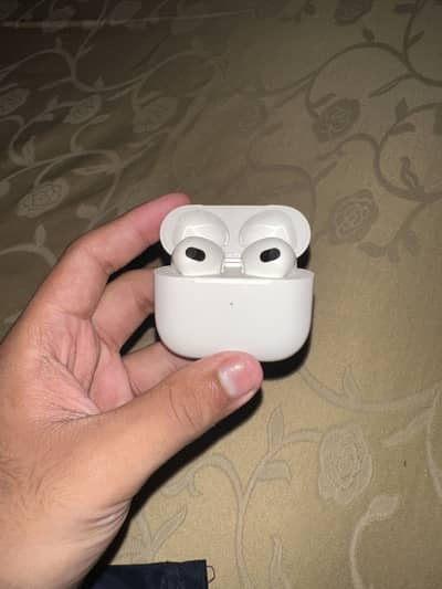 Airpods 3rd charging case
