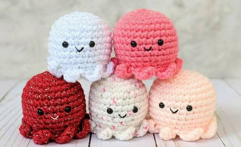 Crochet cute Plushies and Keychain