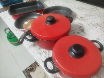 Non Stick Cookware Set
